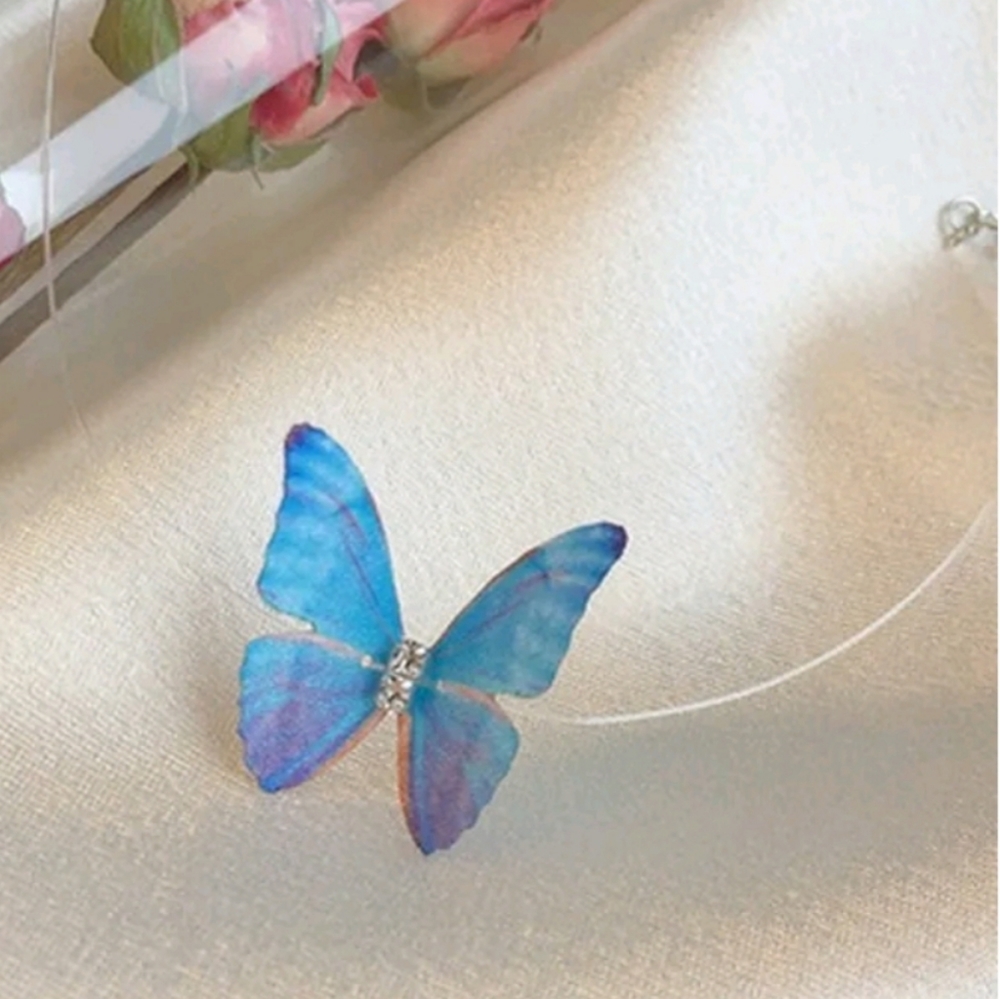 🦋 Butterfly Invisible Choker - Picture 2 of 4